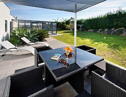 Alluring Villa in Salir de Matos near Coast