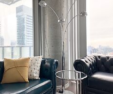 Luxury 2Bed 2Bath Corner Condo