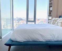 Luxury 2Bed 2Bath Corner Condo