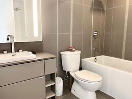 Luxury 2Bed 2Bath Corner Condo