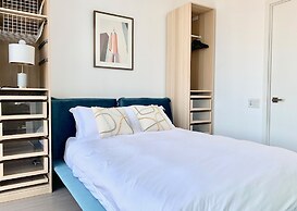 Luxury 2Bed 2Bath Corner Condo