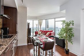 Panoramic 2 Bed CN Tower View parking