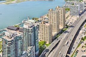 Luxury Lakeview Skyscraper by CN Tower