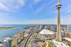 Luxury Lakeview Skyscraper by CN Tower