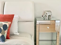 Modern 2 Storey by CN Tower