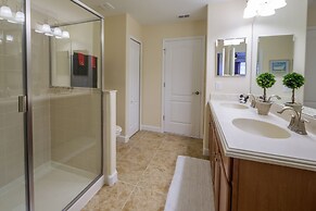 Sunrise Station by VillaDirect