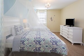 Sunrise Station by VillaDirect