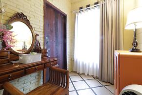 NILA HOUSE, Sharia Family Home Stay