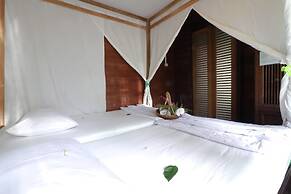 NILA HOUSE, Sharia Family Home Stay