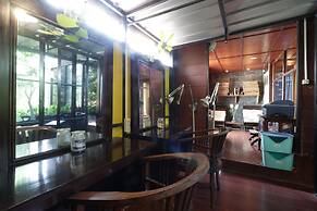 NILA HOUSE, Sharia Family Home Stay