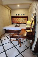 NILA HOUSE, Sharia Family Home Stay