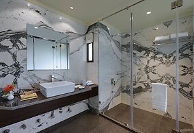 The Kumbha Residency-Luxury Resort and Spa