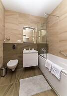 Radius Central House