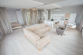 Radius Central House