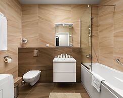 Radius Central House