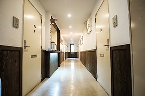 Guest House HANA Fushimi Inari