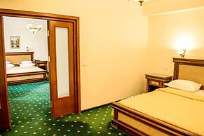 Victoria Hotel