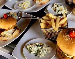 Sandy's Creations Resort