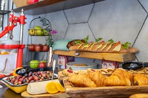 Paamonim Central Studios