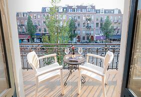 Sézane's Lodges: shared home - not hotel - in museum district