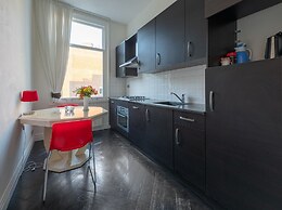 Sézane's Lodges: shared home - not hotel - in museum district