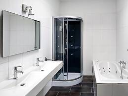 Sézane's Lodges: shared home - not hotel - in museum district