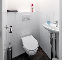 Sézane's Lodges: shared home - not hotel - in museum district