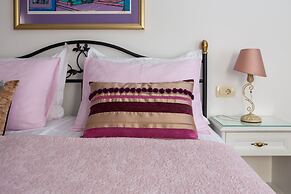 Romantic Luxury Rooms