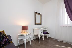 Romantic Luxury Rooms