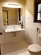 Lake View Bungalow Yala