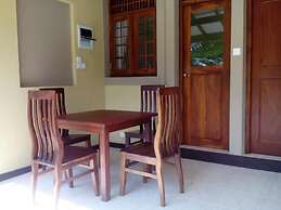 Lake View Bungalow Yala