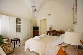 Palazzo Candido Suites & Apartment