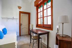 Palazzo Candido Suites & Apartment