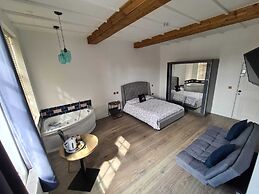Angel Townhouse