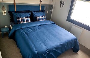 Péniche Carpe Diem La Rivière House