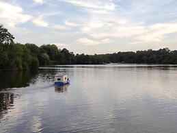 Péniche Carpe Diem La Rivière House