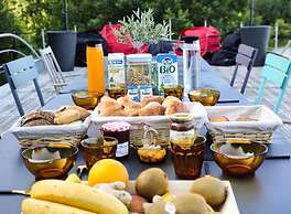 Péniche Carpe Diem La Rivière House