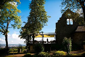 Burg & Gästehaus by Schwarzenstein