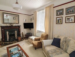 Cairbre House