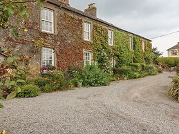 Cairbre House