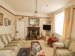 Cairbre House