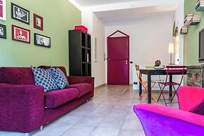 JOIVY Cozy Flat for 4 w/ Patio, Nearby Navigli