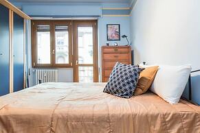 JOIVY Cozy Flat for 4 w/ Patio, Nearby Navigli