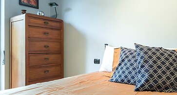 JOIVY Cozy Flat for 4 w/ Patio, Nearby Navigli