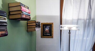 JOIVY Cozy Flat for 4 w/ Patio, Nearby Navigli