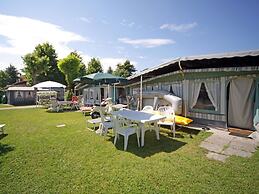 Camping Garden Tourist