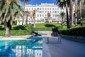 Altido Lovely Apt with Communal Pool in Nervi