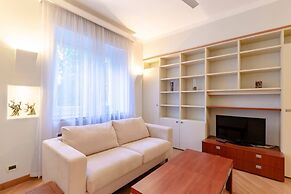 Altido Lovely Apt with Communal Pool in Nervi