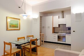 JOIVY Lovely Apt with Communal Pool in Nervi