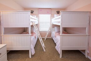 Minnie & Mickeys Mansion by VillaDirect